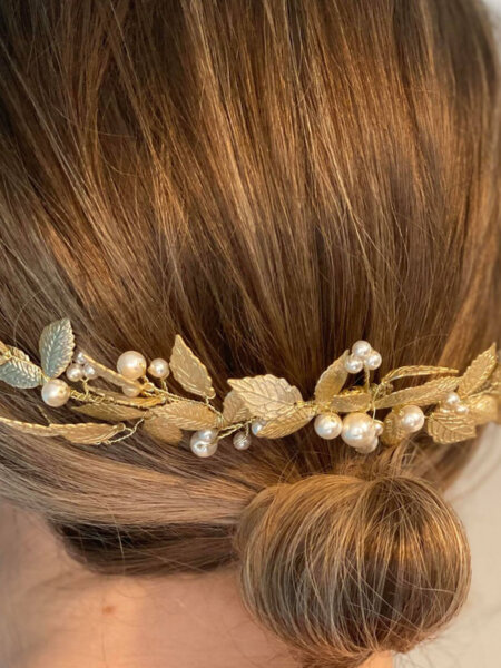 Pearl with golden leaves wedding half halo.