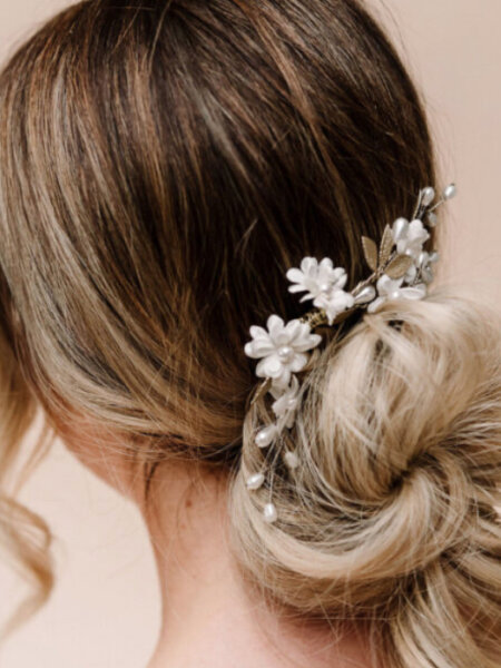 Arianna AR604 Madeline floral bridal hair vine.