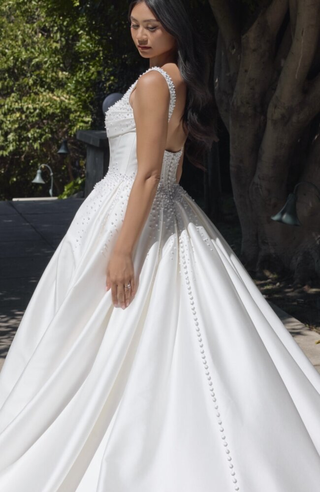 Essense of Australia D4418 Wedding Dress